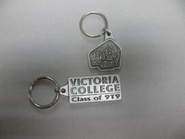 Key Chain – Victoria College Class of 9T9